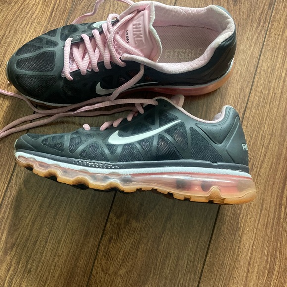 Nike Women's Black and Pink Air Max Sneakers - Picture 1 of 6